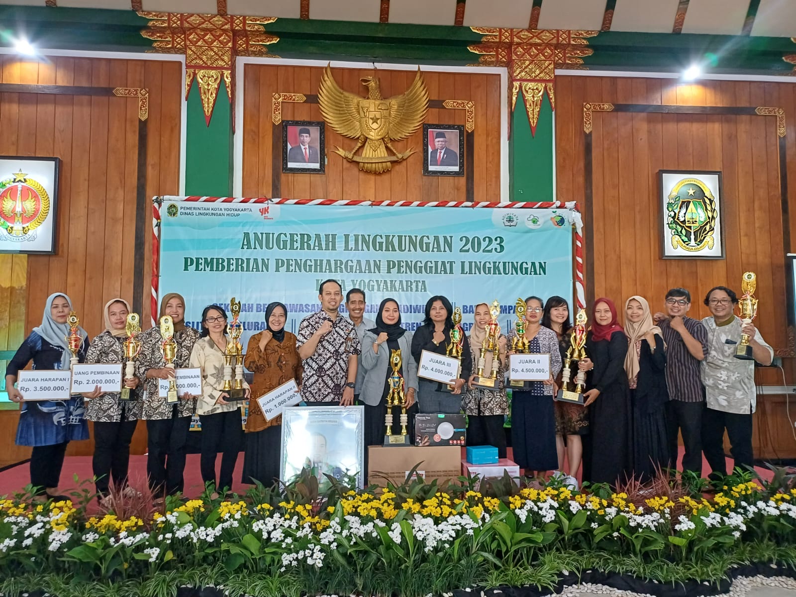 Bank Sampah Kelurahan Suryatmajan Mendapat Penghargaan Anugerah Lingkungan 2023